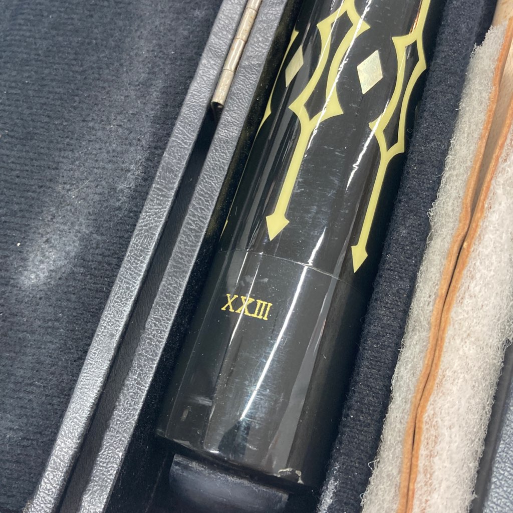中古 ADAM ビリヤードキュー XXⅢ ハードケース付き 20～20.5オンス