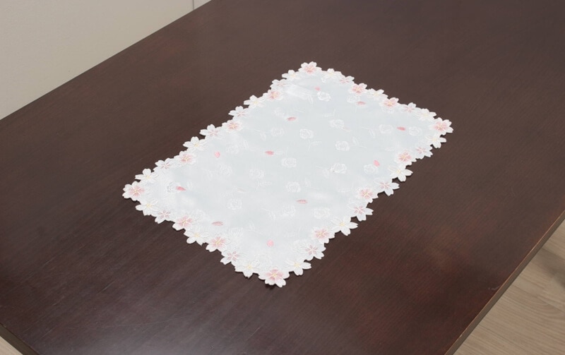 刺繍＆カットワーク テーブルセンター 約30×45cm [SAKURA]｜インテリア