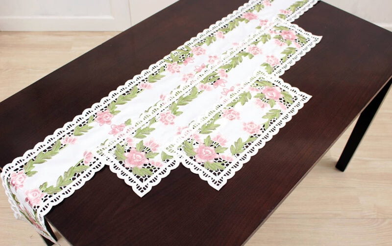 高密度カラー刺繍 テーブルセンター 約20×80cm [Almente]｜インテリア