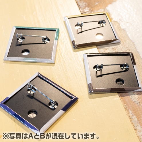 スクエア缶バッジ B (ランダム全12種) | 販売終了品 | #コンパスマート