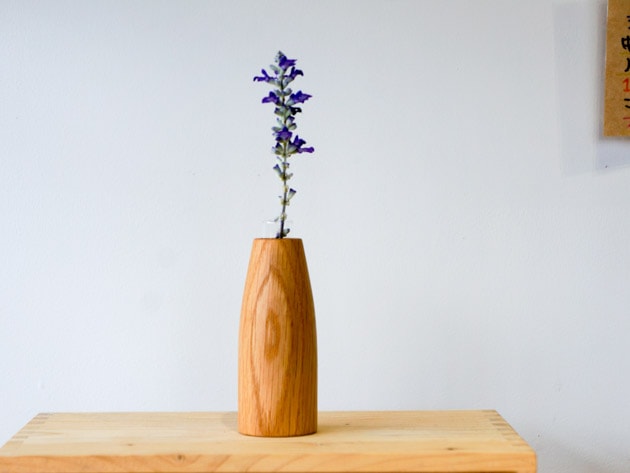 無垢の木の一輪挿し(ミニマルな円柱型・コニカル) | すべての商品 | 木