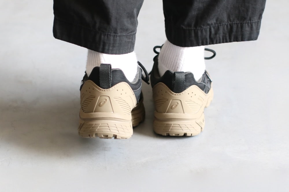 ASICS (アシックス) 