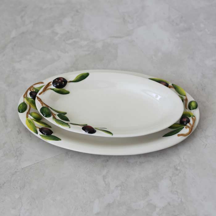 イタリア産オーバルプレート_ オリーブ 陶器製 イタリア食器