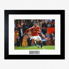 英プレミアリーグのサッカー直筆サイン入りフォトを販売 - THE DUGOUT