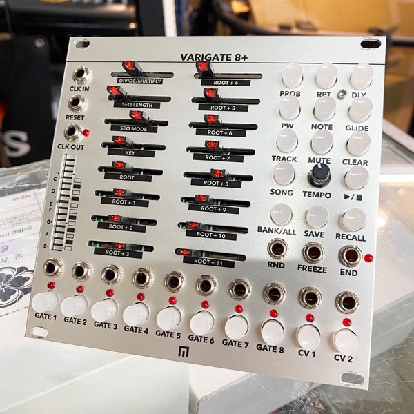 Superbastl Aikido モジュラーシンセサイザー Superbastl Aikido