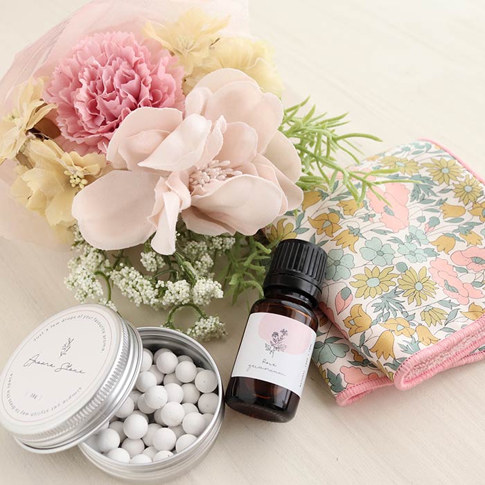 ブーケ ＆ アロマオイル・ストーンset ミニハンドタオル付 ローズ