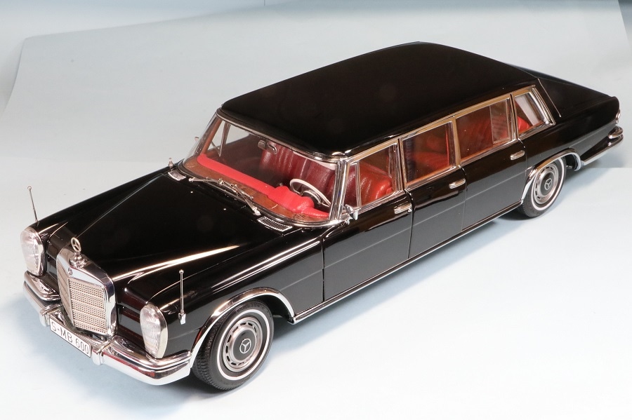 MGR-4997 CMC 1/18 メルセデス・ベンツ 600 プルマン リムジン (W100