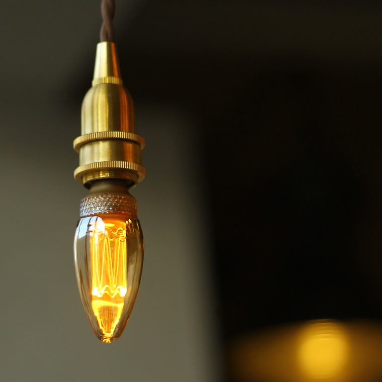 E17ノスタルジア シャンデリアゴールド(調光器対応) | エジソンバルブ