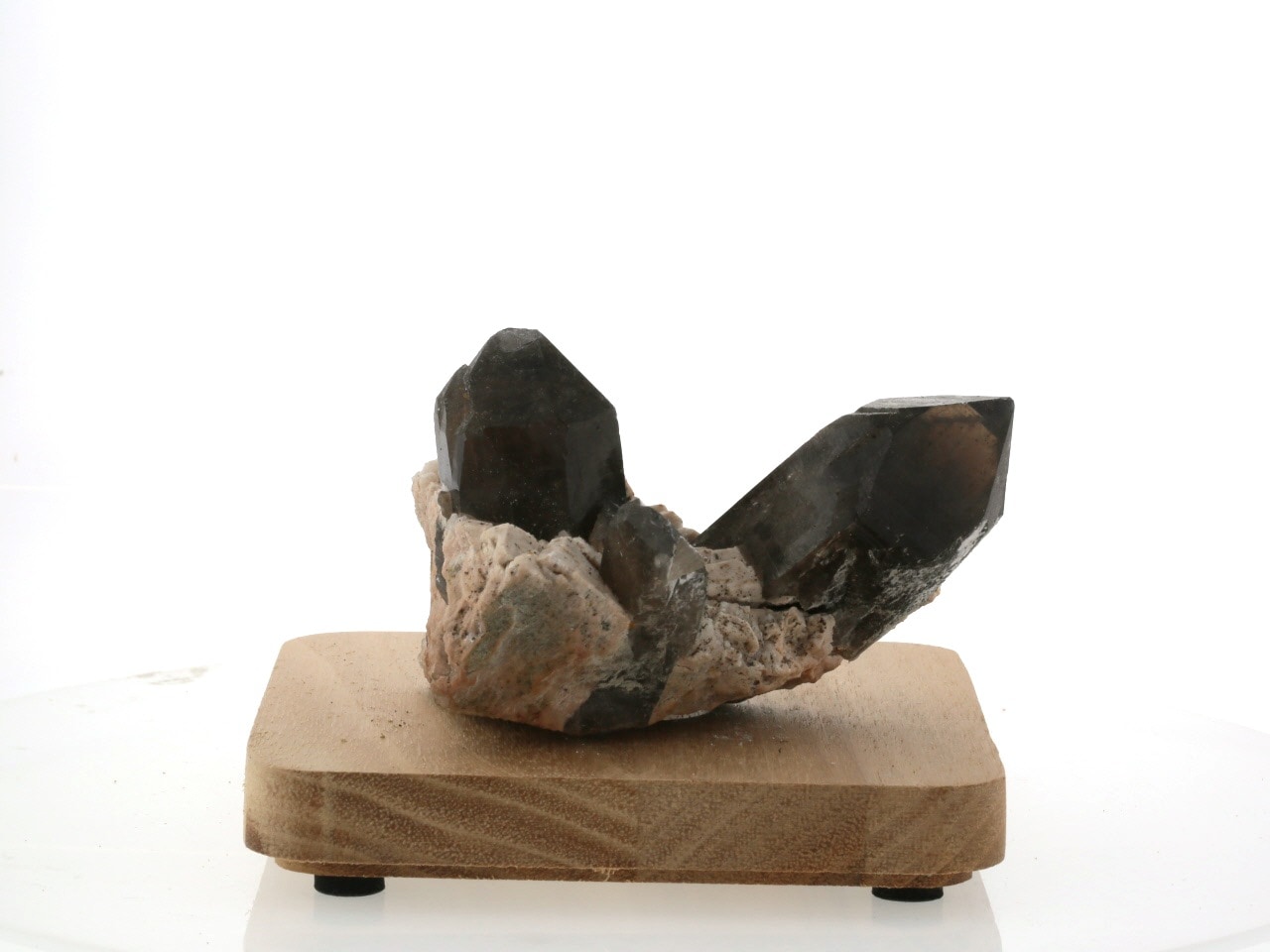 黒水晶 （モリオン） 原石（木製台座付き） 魔除け・浄化用 No.3｜最