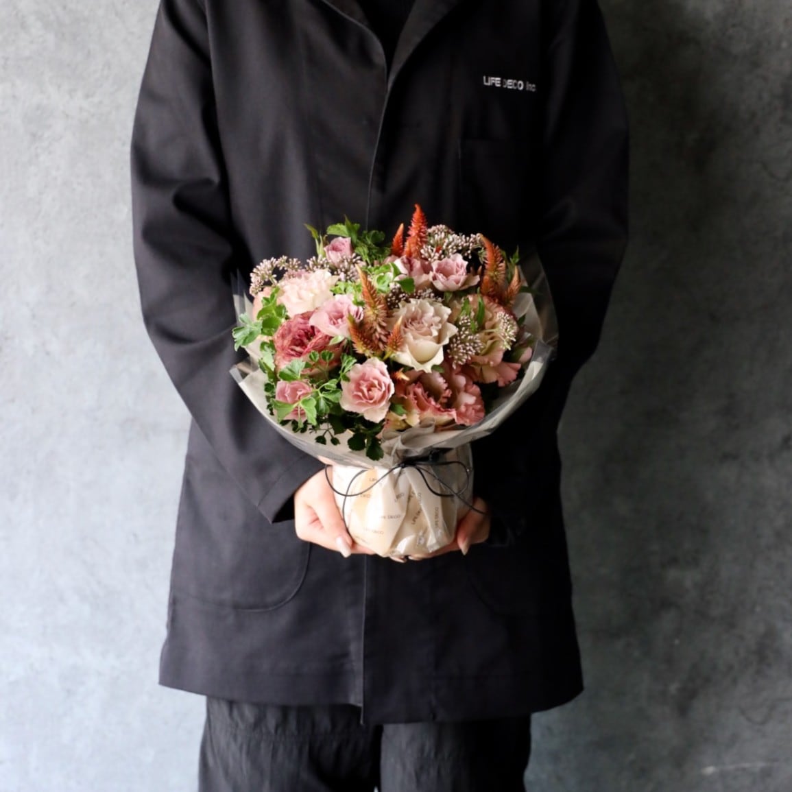 特選花束ML「朱鷺 toki」心に潤いを注ぎたくなったら迷わず飾って