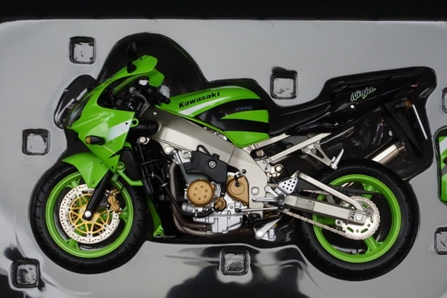 1/12 ミニチャンプス 122164200 カワサキ kawasaki Ninja ZX-9R, Boost