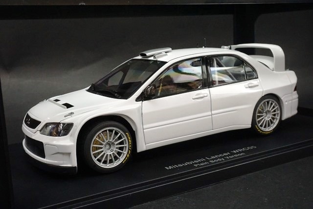 1/18 オートアート 80527 三菱 ランサー WRC05 PLAIN BODY VERSION