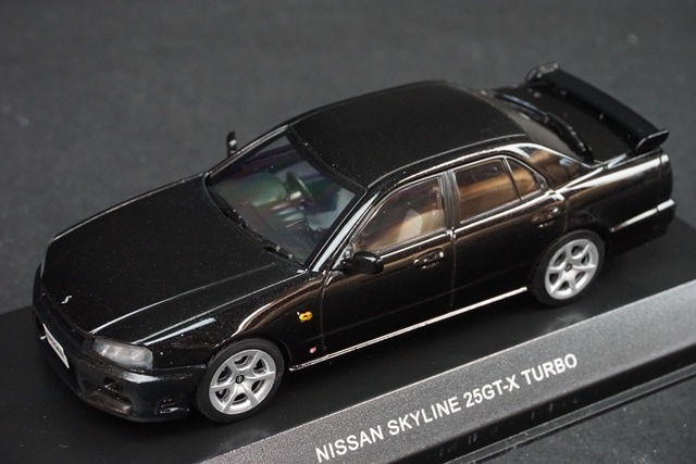 1/43 京商 03251BK 日産 スカイライン 25GT-X ターボ 1998 ブラック