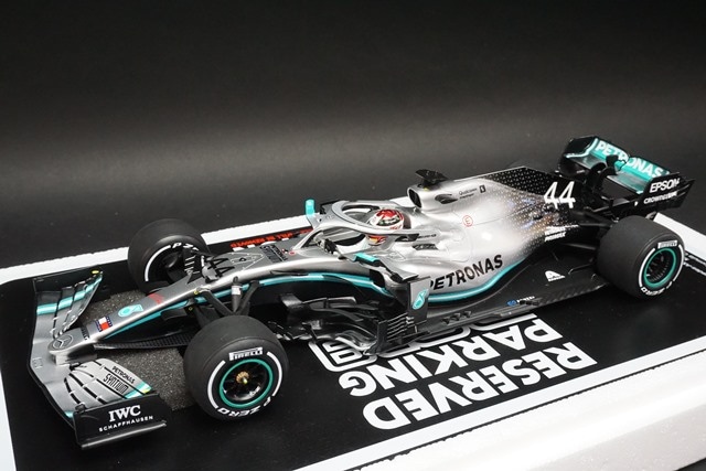 1/18 スパーク 18S465 メルセデス AMG ペトロナス Motorsport F1 W10 2