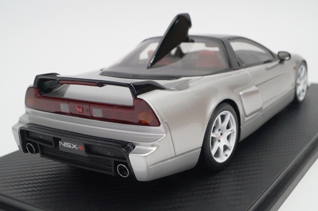新品18A01-07 onemodel 1/18 ホンダ NSX-R GT Silverstone Metallic