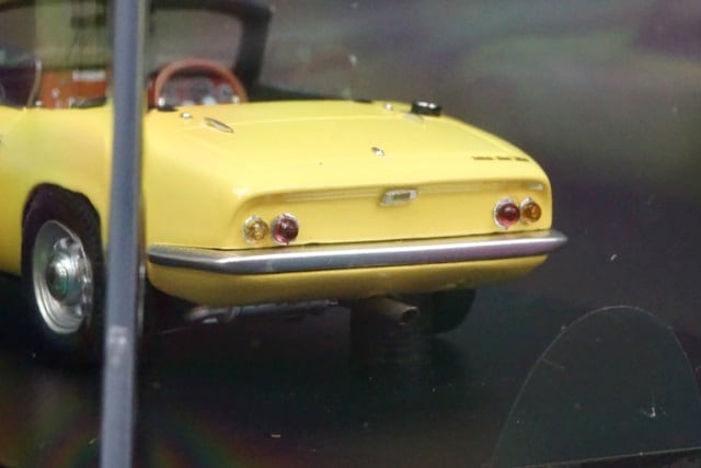 1/43 スパーク S1237 ロータス エラン S1 1962 イエロー, Boost Gear