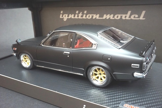 1/18イグニッションモデル IG0707 マツダ サバンナ (S124A) マット