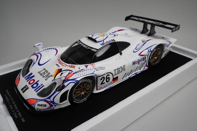 1/18 スパーク 18LM98 ポルシェ 911 GT1 ルマン 優勝 1998 #26, Boost