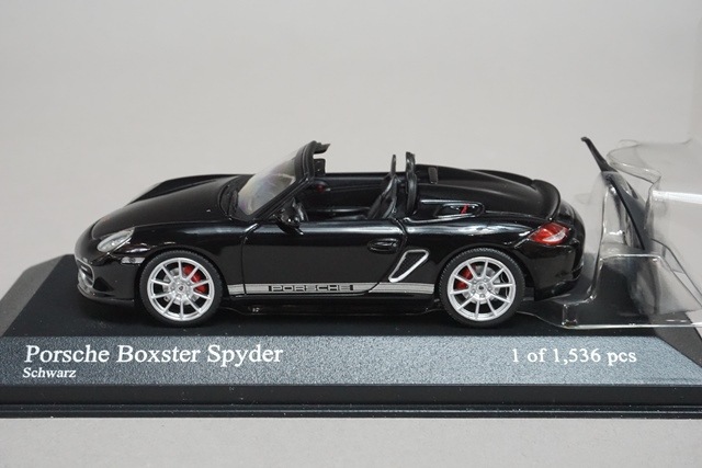 1/43 ミニチャンプス 400069300 ポルシェ ボクスター スパイダー 2010