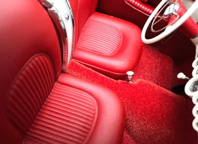 1/18 オートアート 71081 シボレー コルベット 1953 POLO ホワイト