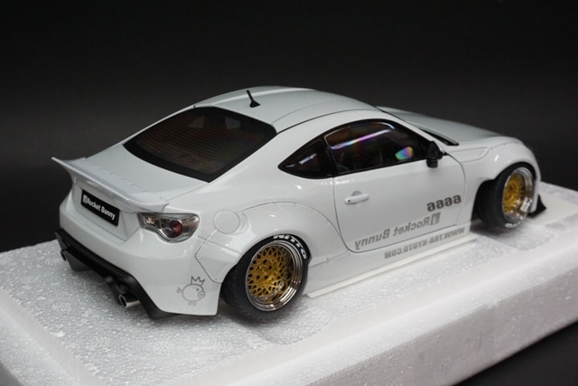 1/18 オートアート 78756 トヨタ 86 ロケットバニー （メタリック