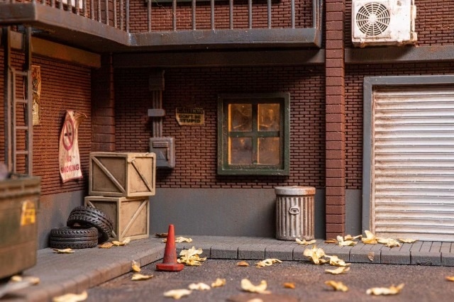 新品 Liberty64 1/64 ジオラマ 倉庫 路地 4番目 The Fourth Miniature