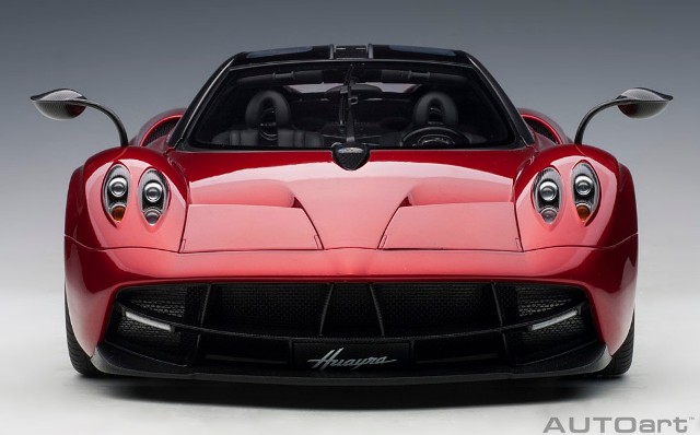 取寄せ 12234 オートアート 1/12 パガーニ ウアイラ メタリック レッド