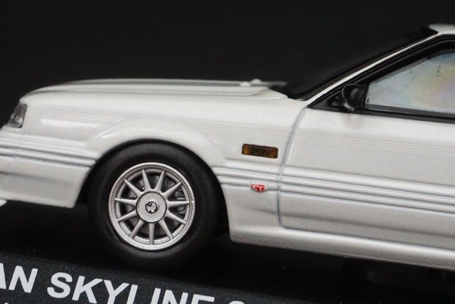 1/43 京商 03707NW 日産 スカイライン (R31) 2ドア スポーツ クーペ