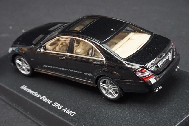 1/43 オートアート 76242 メルセデスベンツ S63 AMG ブラック, Boost
