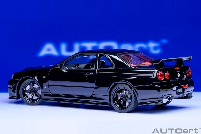 新品 77463 オートアート 1/18 日産 ニスモ R34 GT-R Z-tune