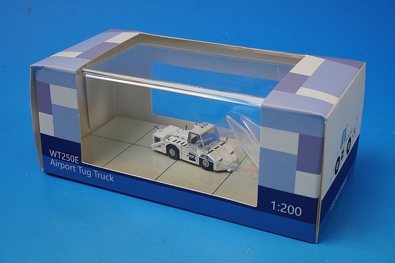 1/200 WT250E Airport Tug Truck ANA コマツ トーイングトラクター