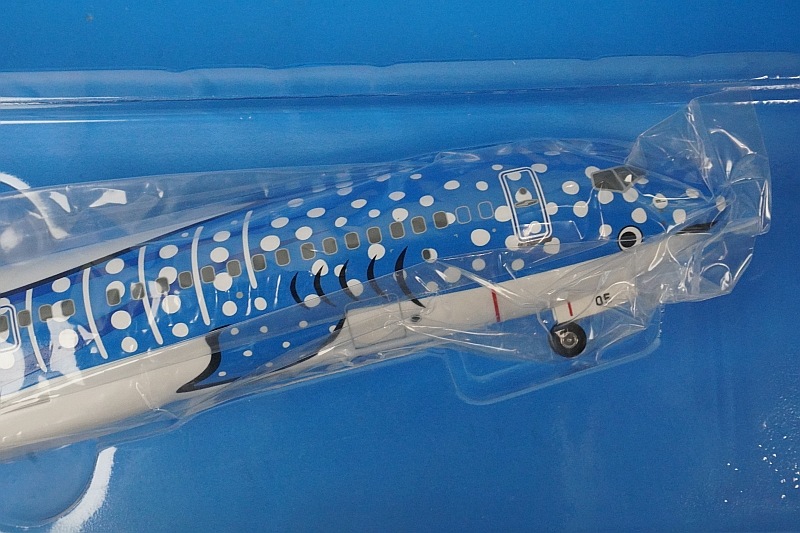 1/130 B737-800 JTA 日本トランスオーシャン 新ジンベエジェット