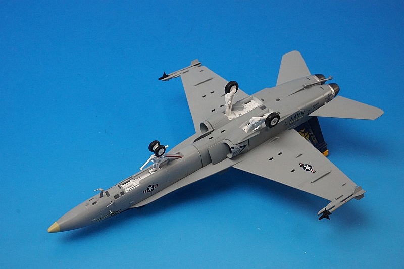 1/72 F/A-18C ホーネット アメリカ海軍 VFA-192 ゴールデンドラゴンズ