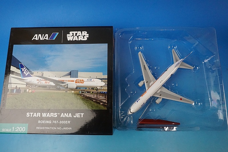 1/200 B767-300ER ANA STAR WARS スターウォーズ ギア付き JA604A