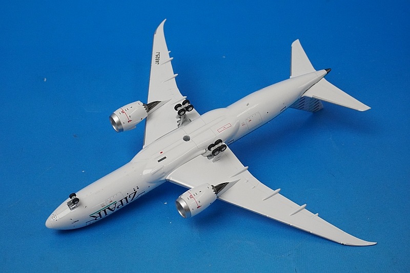 1/400 B787-8 ZIPAIR ジップエア 新塗装 主翼地上姿勢 JA825J [59017