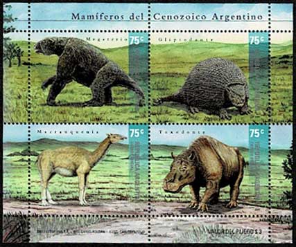 3253 外国切手 ポーランド 先史時代の動物 9種 未使用