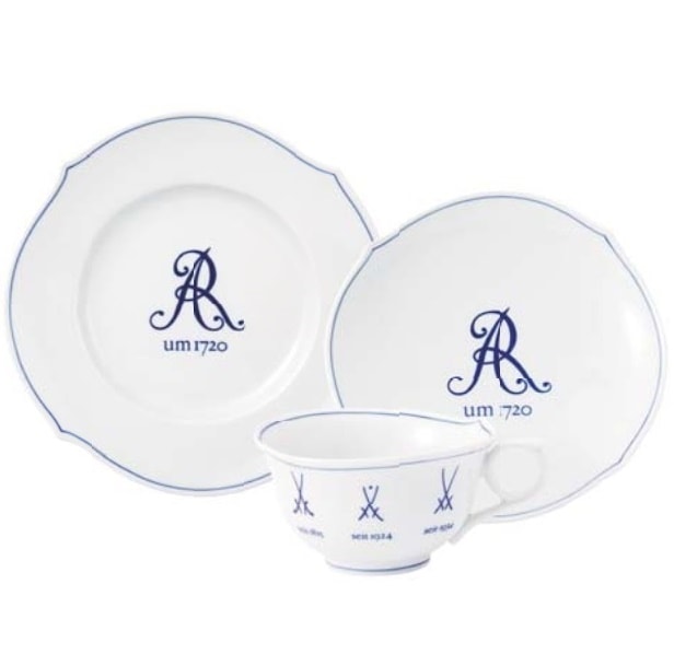 マイセン 剣マーク ティーカップ&ソーサーとケーキ皿セット 778509