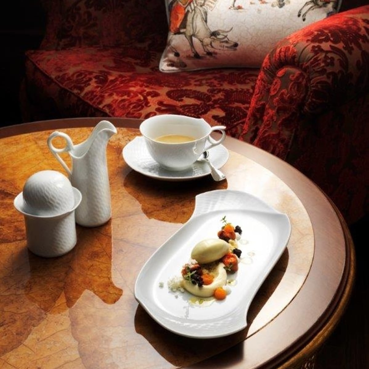 マイセン 波の戯れ ホワイト プラター 000000/29509 | 波の戯れ