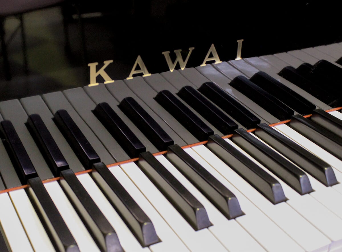 カワイピアノ US55 #1650994 【訳あり特価！厳選中古品】｜ピアノ