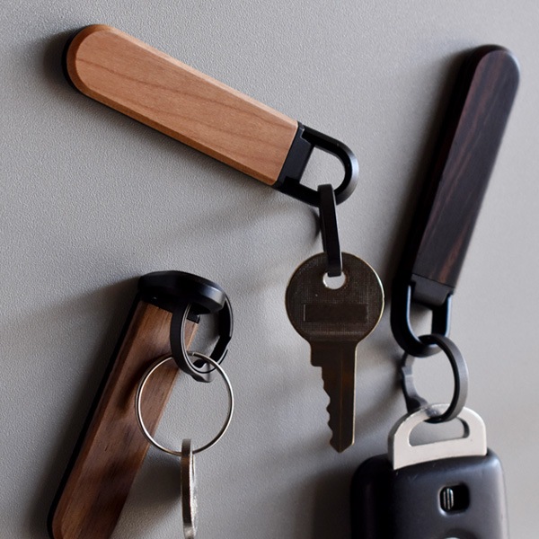 □【プレミアム】「KEYHOLDER MAG（黒檀）」鍵の居場所を作る