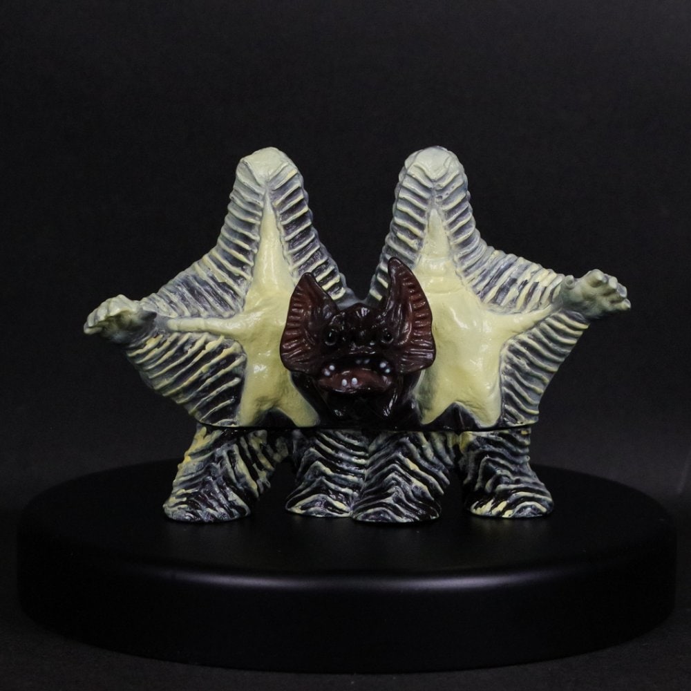 ソフビ/MAX TOY マックストイ ウルトラマン/ペスター｜墓場の画廊