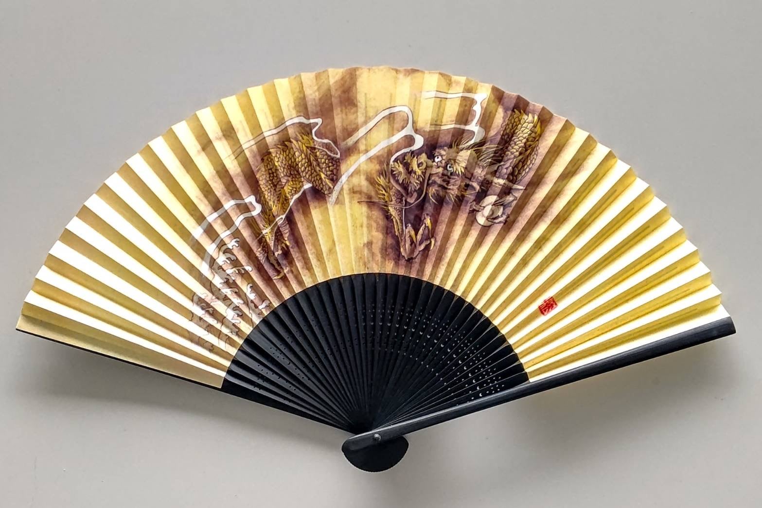 ☆ ジャンク品 【03112】京扇子 龍（りゅう）新品・未使用・化粧箱入り