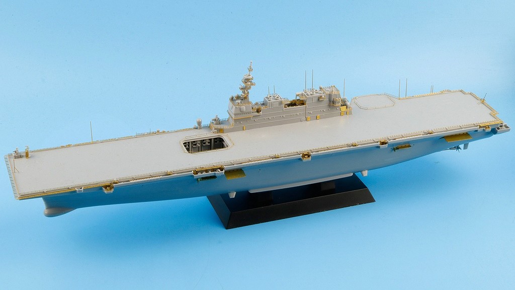 GB7024 1/700 海上自衛隊 護衛艦 かが 2024用 純正グレードアップ