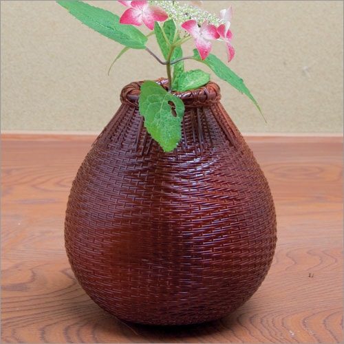 茶道具 籠花入】 梅津川掛花入 | 特集 - CHATOWA 茶と和 抹茶と茶道具