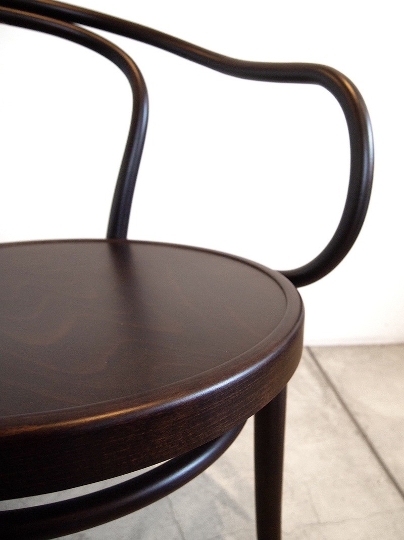 TO-30 DARK ベントウッドチェア TON チェア｜イデア