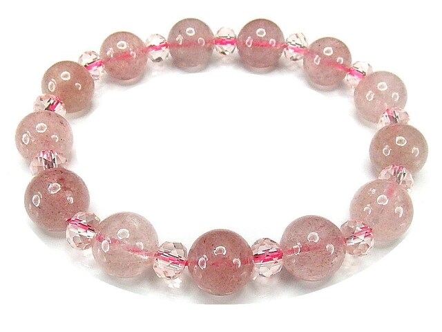 ストロベリークォーツ10mm弱可愛いピンク系天然石ブレスレット透明度