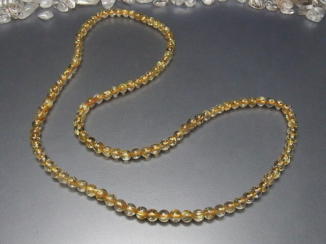 タイチン入りゴールドルチルクォーツ約5mm小玉3層ブレスレット