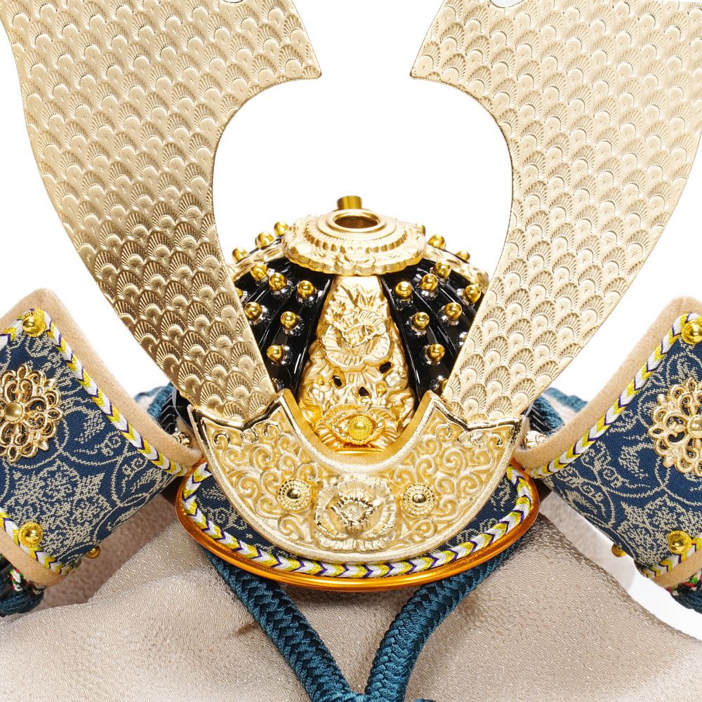 五月人形】8号 永遠之兜 青緑中ベージュ威 兜飾り〈翠鳳作〉[245-140