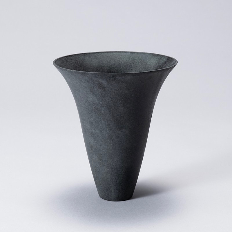 アクリル花器 「ラメール」黒ブラスト アクリル製剣山受け台付き