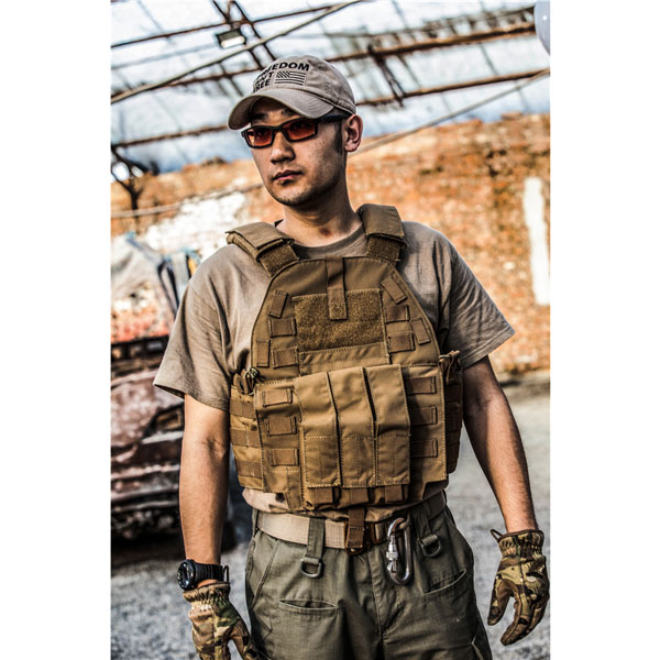 TMC 94K MP7 プレートキャリア コヨーテブラウン | エアガン